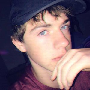 Meet your Posher, Chase